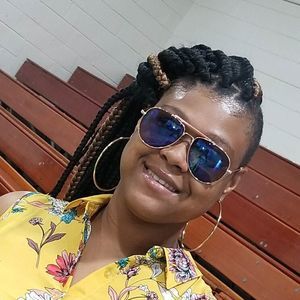 Meet your Posher, Lasha